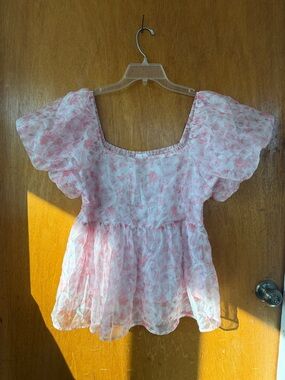 Floral Pink Puff-Sleeve Peplum Blouse